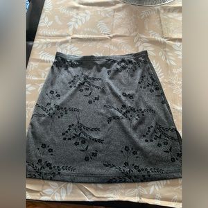 Women’s Gray Skirt size small